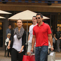 Jessica Alba and Cash Warren go shopping at The Grove | Picture 85944